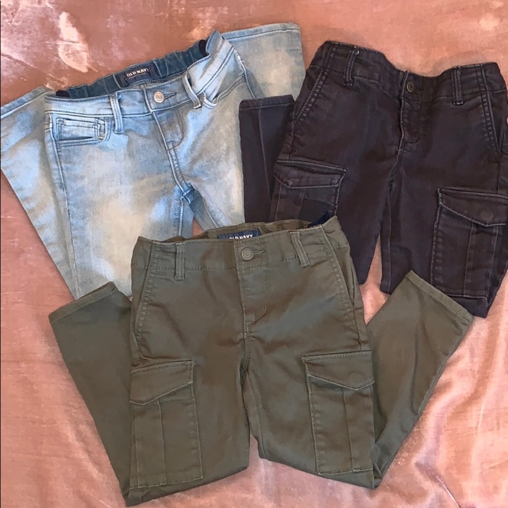 Three pair of Old Navy girls jeans 👖